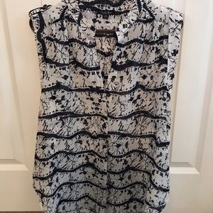 Women’s short sleeve blouse